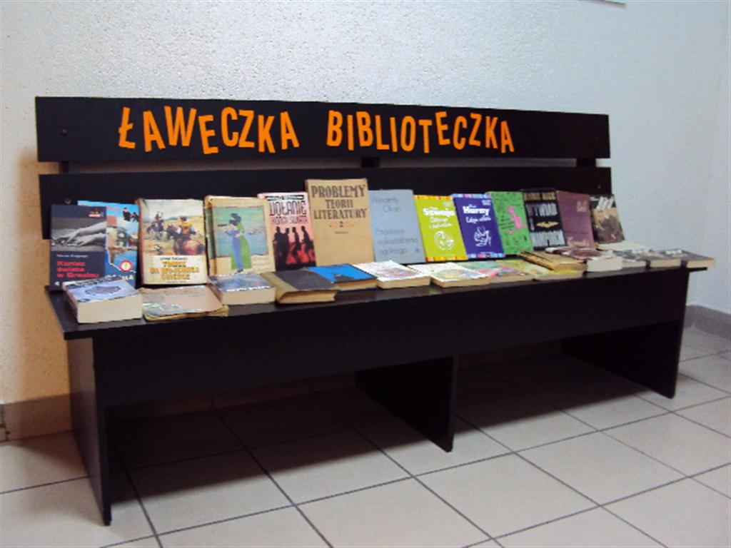 Ławeczka-Biblioteczka