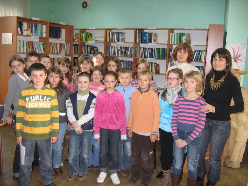 Uczniowie klasy IIIb SP nr 1 w Wieruszowie z wizytą w bibliotece