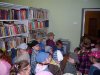 Przedszkolaki z przedszkola w Sokolnikach w bibliotece w Sokolnikach